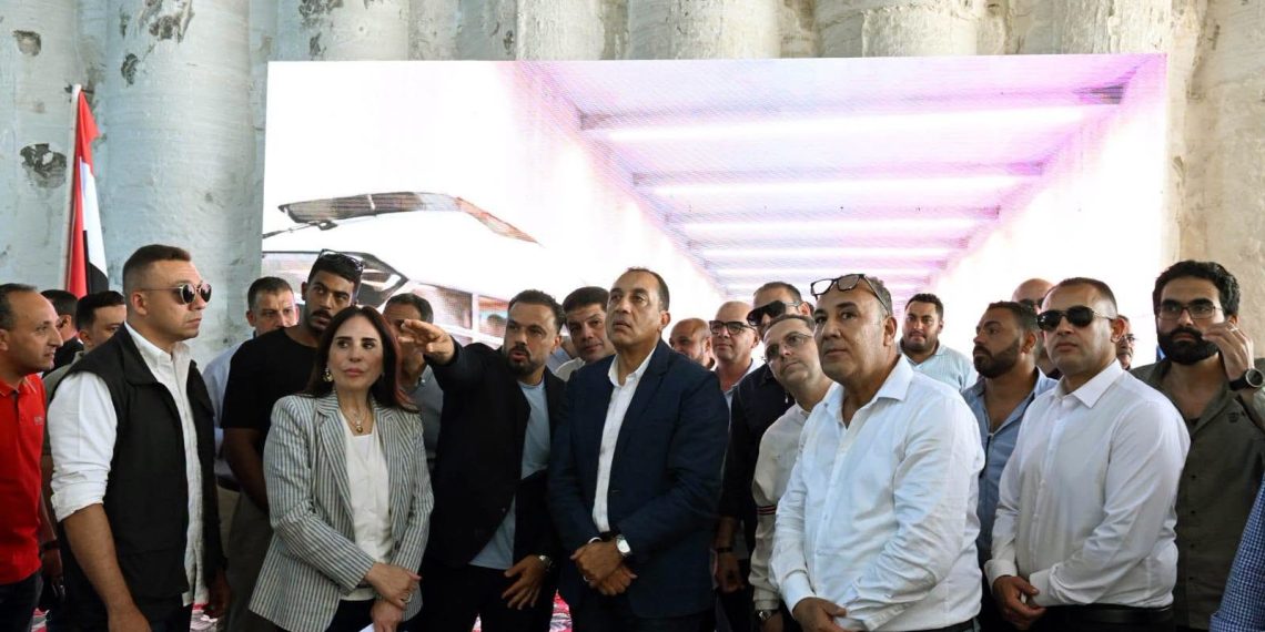 مدبولي يتفقد نفق بوغاز نيو مارينا لربط البحيرات وتعزيز السياحة