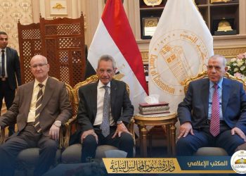 وزير شؤون المجالس النيابية يهنئ رئيس محكمة النقض بتوليه رئاسة مجلس القضاء الأعلى