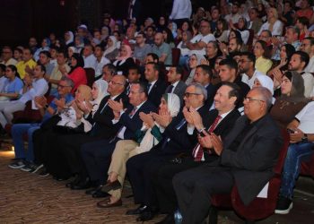 انطلاق الموسم الصيفي للمسرح بالإسكندرية بعرض «الملك لير» ليحيى الفخراني