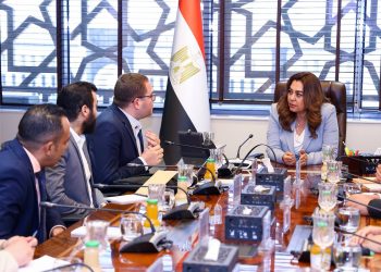 وزيرة التنمية المحلية والبيئة تتابع استعدادات إطلاق منظومة رقمية لتقييم الأثر البيئي