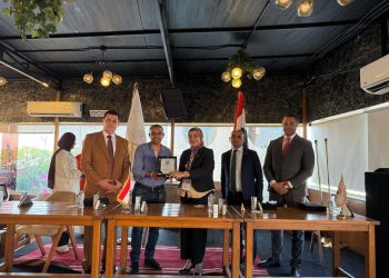 حزب الجبهة الوطنية بالجيزة يكرم رئيس التحرير لدعمه المبادرات المجتمعية