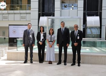 وزير الشباب والرياضة يزور مستشفى أهل مصر لعلاج الحروق