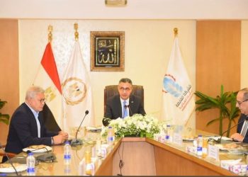 وزير التموين يتابع تطوير الشركات القابضة وتعزيز مخزون السلع الأساسية