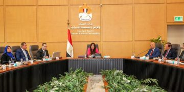 وزيرة الإسكان تتابع تقنين الأراضي وتطوير الساحل الشمالي حتى 203