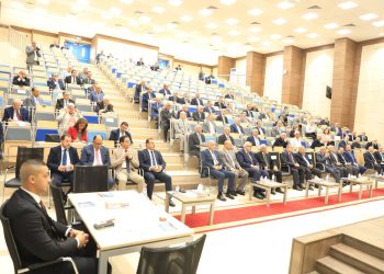 وزير التعليم العالي يتابع تطوير البرامج الجامعية وربطها بسوق العمل