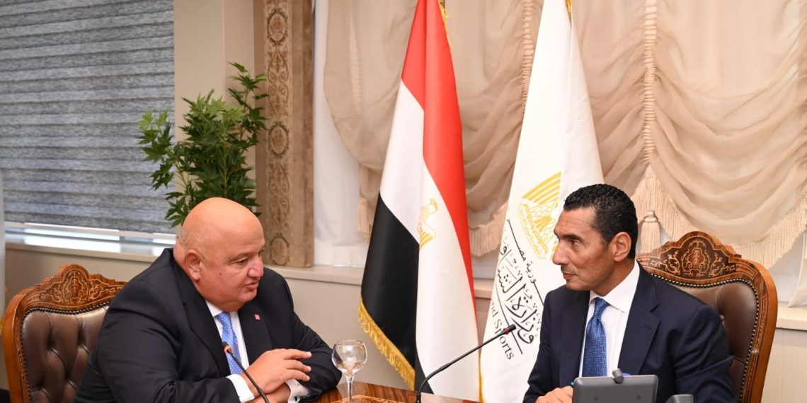 وزير الشباب والرياضة يلتقي الرئيس التنفيذي والعضو المنتدب لبنك saib 
