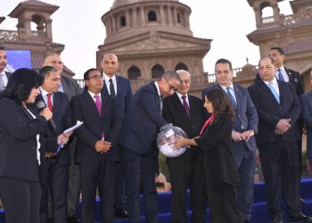 11 رحلة عمرة وجوائز مالية للمتفوقين..«مستقبل وطن» يحتفل بأوائل الثانوية العامة والأزهرية والدبلومات الفنية بالجيزة بمشاركة المحافظ