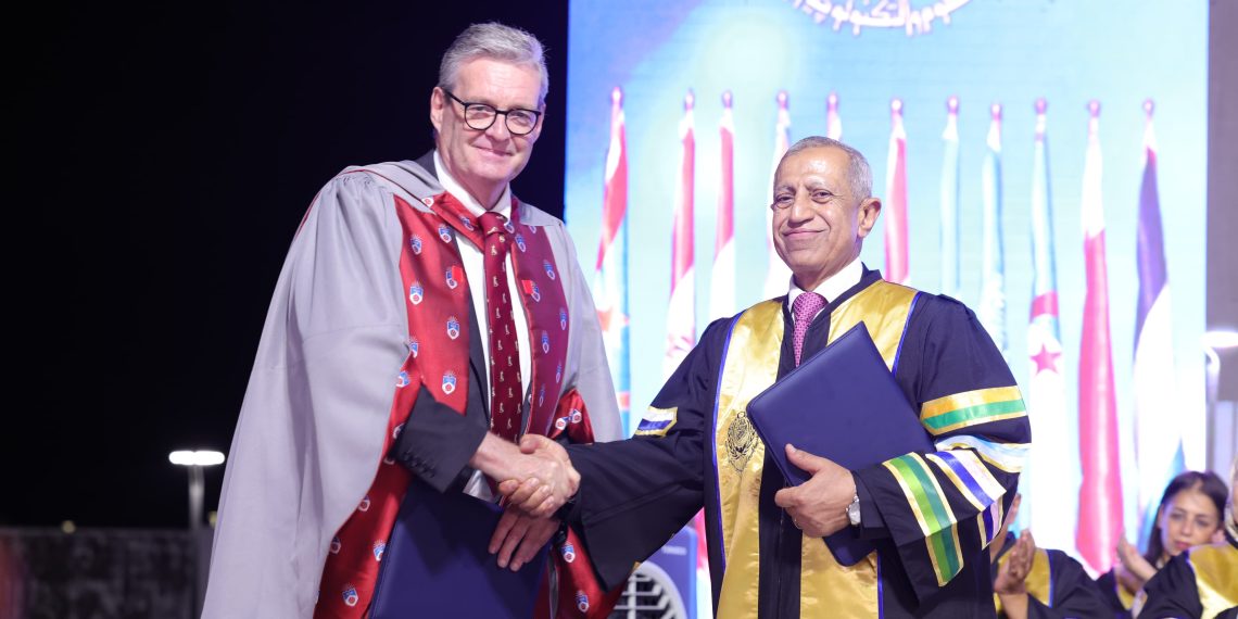 «الأكاديمية العربية» توقع اتفاقية «الدرجة المزدوجة» مع جامعة «لانكشاير» البريطانية