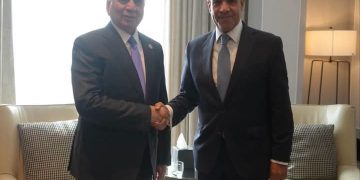 وزير الخارجية يؤكد دعم مصر للعراق وتعزيز التعاون المشترك