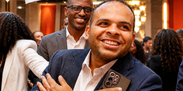 سيمبلكس ضمن أفضل 10 في أفريقيا وتتأهل لنهائيات s’Africa Business Heroes 2026