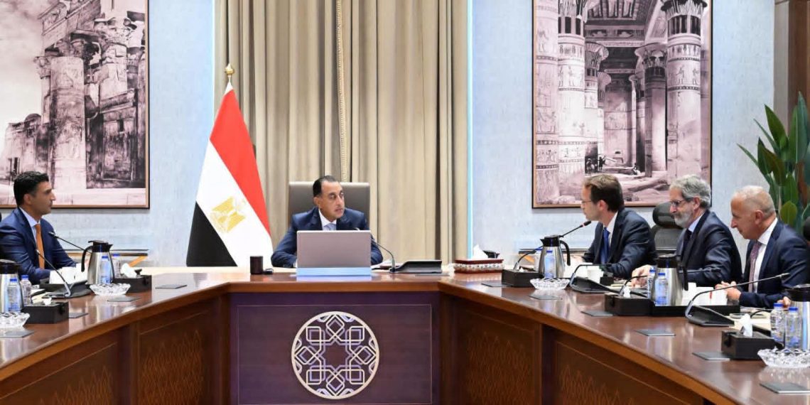 رئيس الوزراء يبحث مع «جونفاري إندستريز» الإسبانية فرص الاستثمار في مصر