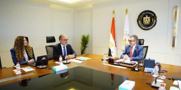 «التخطيط» و«التمويل الدولية» تبحثان تعزيز مشاركة القطاع الخاص