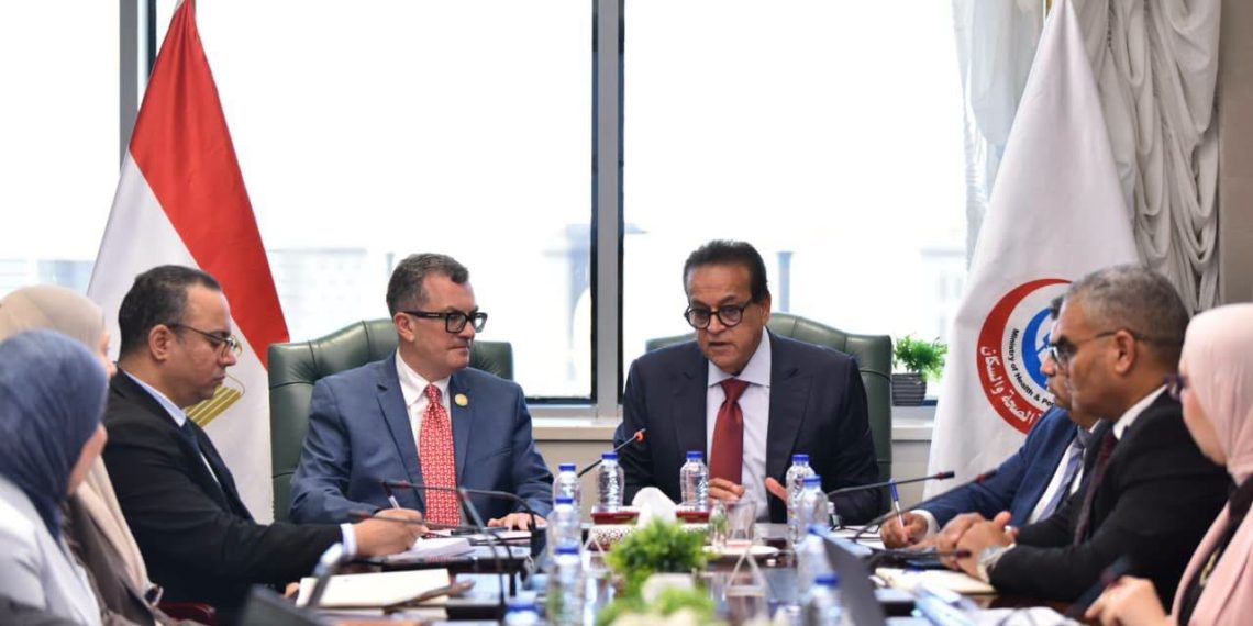 الصحة والتخطيط يبحثان مشروعات القطاع الصحي ضمن خطة التنمية
