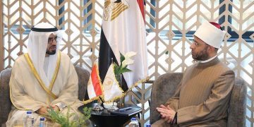 وزير الأوقاف يستقبل رئيس هيئة الشؤون الإسلامية الإماراتية على هامش مؤتمر الإفتاء