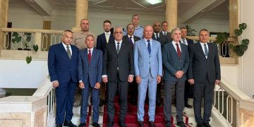 وزير الإنتاج الحربي يبحث تعزيز التعاون الدفاعي والصناعي مع مسؤولي البوسنة والهرسك