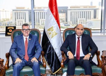 «العمل» و«التخطيط» تتفقان على ربط التدريب باحتياجات سوق العمل والاستثمار