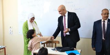 وزير التعليم يتفقد مدارس الغربية ويتابع انتظام الدراسة