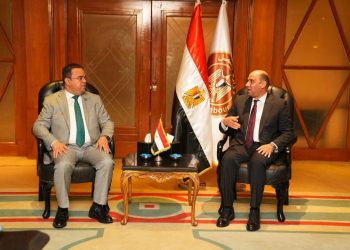 مصر وليبيا تبحثان تعزيز التعاون في ملفات العمل والتشغيل