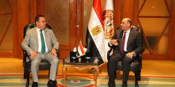 مصر وليبيا تبحثان تعزيز التعاون في ملفات العمل والتشغيل