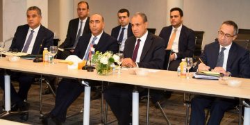 عبد العاطي يلتقي مرشحة غويانا لمنصب سكرتير عام الأمم المتحدة