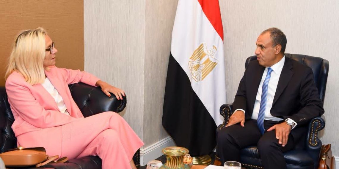 عبد العاطي يبحث مع سيجريد كاج تطورات الشرق الأوسط