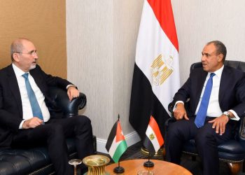 وزيرا الخارجية المصري والأردني يبحثان تعزيز العلاقات والتطورات الإقليمية