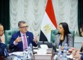 مباحثات للتوسع في برامج التمكين الاقتصادي للأسر الأولى بالرعاية