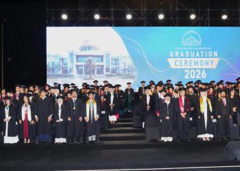 البنك الأهلي يحتفل بتخريج دفعة جديدة من الحاصلين على منح دراسية بمدينة زويل للعلوم والتكنولوجيا والابتكار