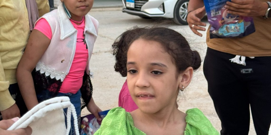 «إم أو جروب» تدخل البهجة على الأطفال بتوزيع منتجاتها من الحلوى والشكولاتة والمستلزمات المدرسية مع بدء العام الدراسي