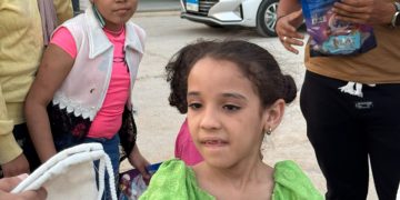 «إم أو جروب» تدخل البهجة على الأطفال بتوزيع منتجاتها من الحلوى والشكولاتة والمستلزمات المدرسية مع بدء العام الدراسي