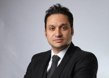 إيهاب عمر: السوق العقاري يحتاج آليات للتخارج وإعادة تدوير الوحدات قبل التعثر