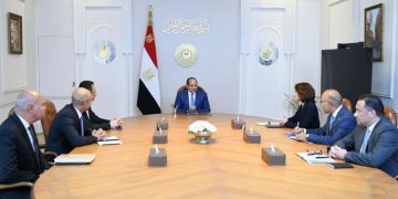 “السيسي” يستقبل الرئيسة التنفيذية لمجموعة “أورنج” العالمية