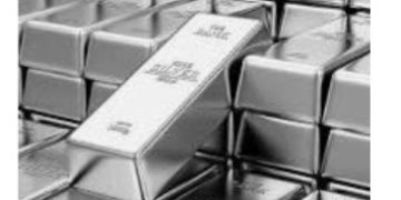الفضة تربح 2.9% أسبوعيًا وتتراجع 13.6% منذ بداية العام