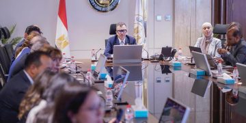 التخطيط تستعرض برنامج التحول الاقتصادي مع مؤسسات التمويل والتصنيف الدولية