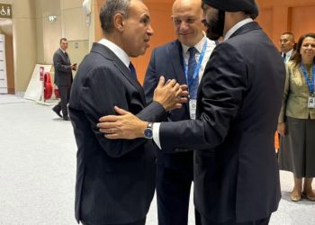 وزير الخارجية يبحث مع رئيس البنك الدولي دعم الاقتصاد المصري