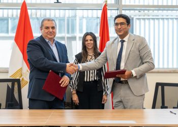 «المواصفات والجودة» توقع بروتوكول تعاون مع «PhotonX» لدعم الصناعة المصرية