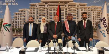 المطورون العرب القابضة توقع عقد نقل ملكية أرض بالمرحلة الأولى من بورتو البحر الميت بـ 2.6 مليون دولار