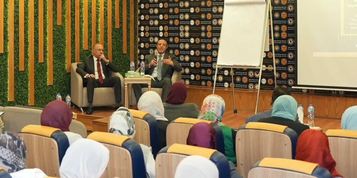 الرقابة المالية تنظم برنامجًا تدريبيًا للعاملين بالجهاز المركزي للتعبئة العامة والإحصاء