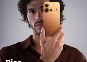 هاتف vivo V80 يرفع سقف المنافسة في الفئة المتوسطة بكاميرا ZEISS ومواصفات بمستوى الهواتف الرائدة
